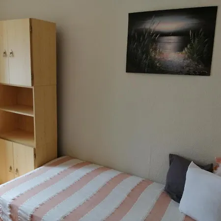 Hera Vendeghaz Apartmán *